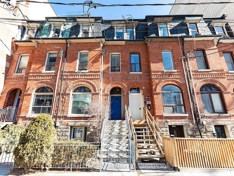 41 Mutual St #2 — Photo 17