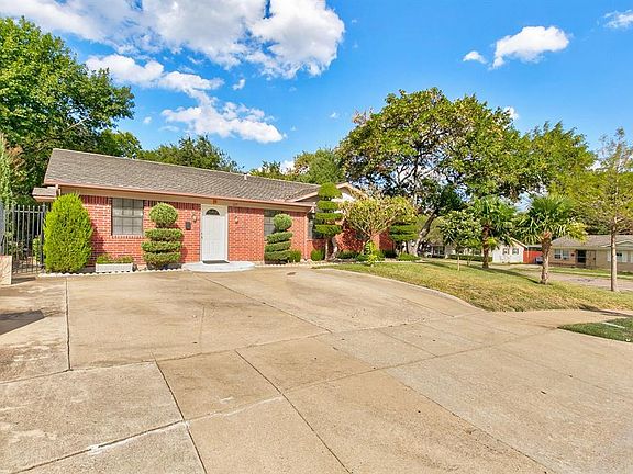 3rd image of 1137 Bridlewood Dr