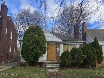 15709 Carlisle St, Detroit, MI, 48205