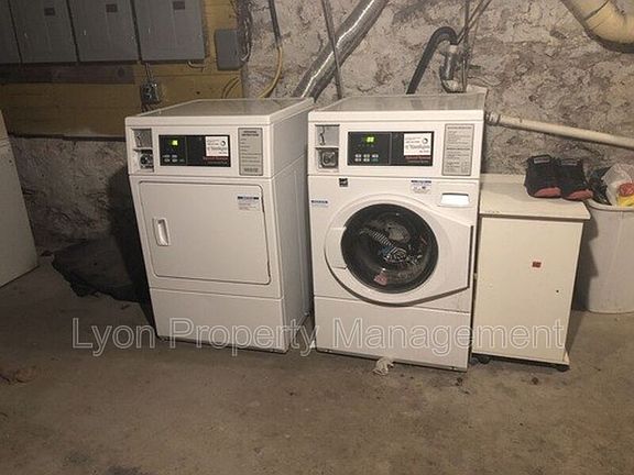 4th image of 86-88 W Lawn Ave Unit 3A