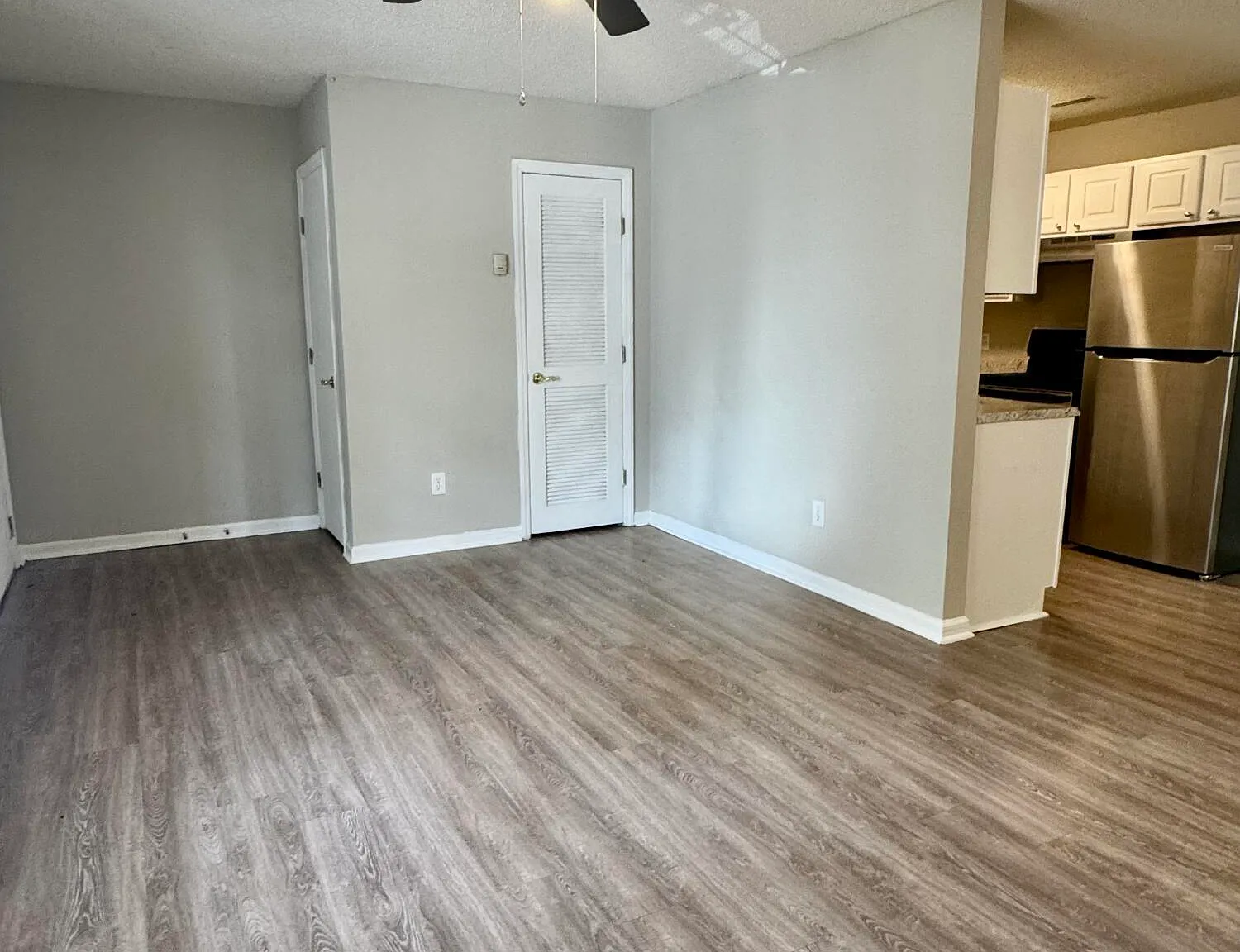 1 bed, 1.0 bath, $825 — Photo 3