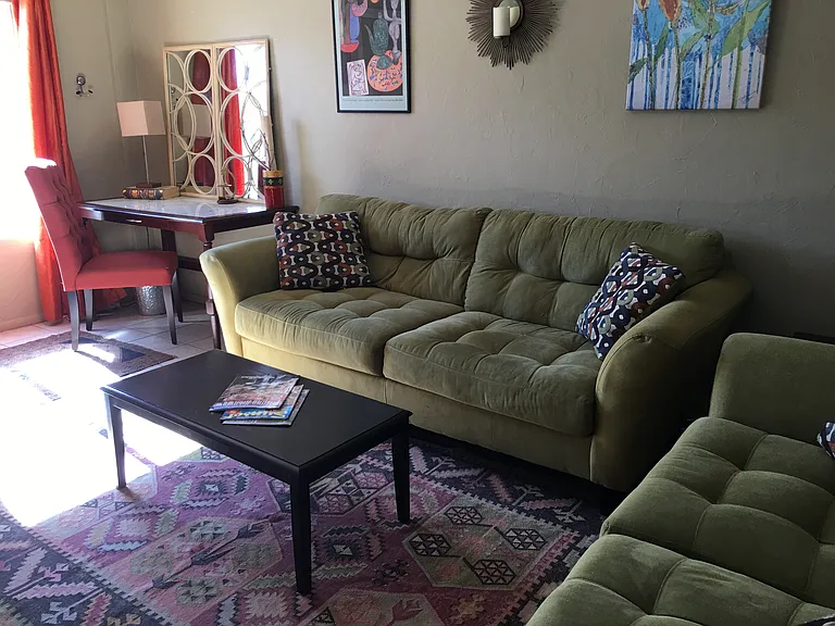 1964 W Record St — Photo 3