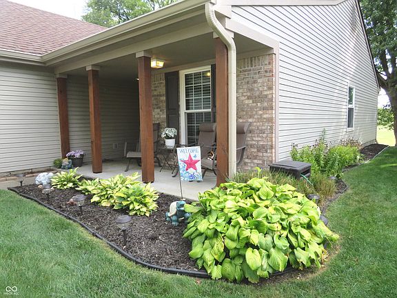 3rd image of 2267 Rolling Oak Dr