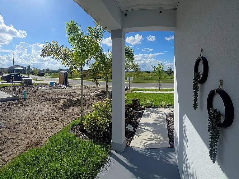 5539 Maddie Dr — Photo 3