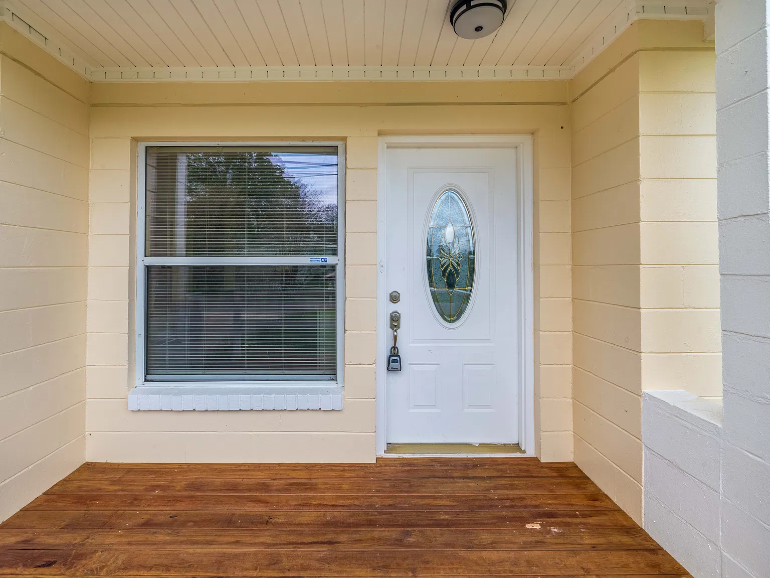 6 bed, 2600 sqft, $2,800 — Photo 3