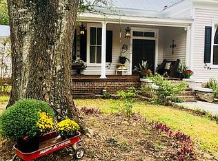 408 Neon Moon Dr, Eutaw, AL 35462