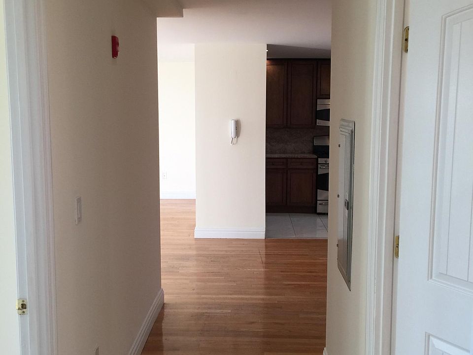 125 E Broadway Long Beach NY Zillow