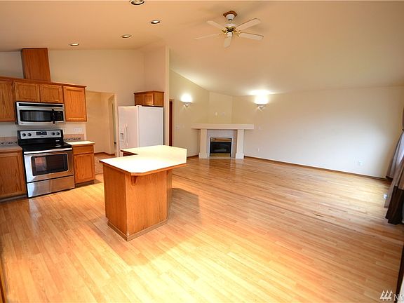 5th image of 2121 146th Street Ct E