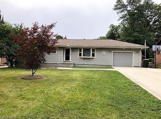 113 Woodland Dr, New Middletown, OH 44442