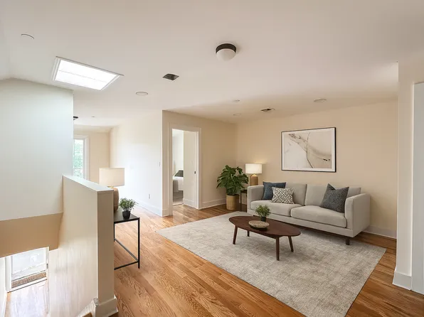 1267 East 54th Street image 2 of 6