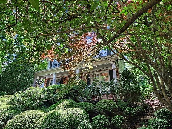 3rd image of 303 Sycamore Dr