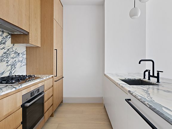 5th image of 308 N 7th St #7B