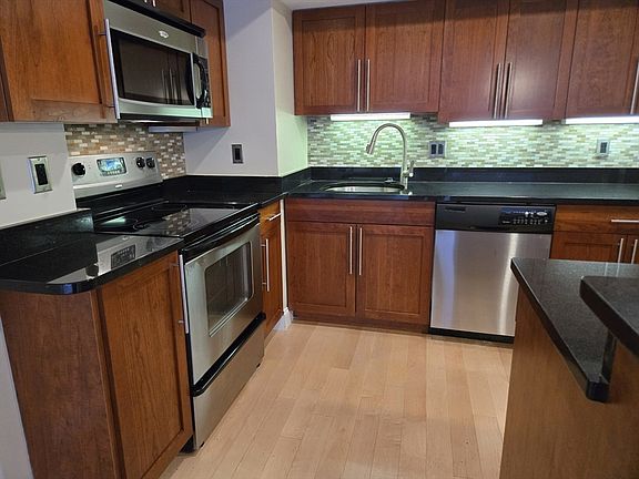 5th image of 1600 Beacon St APT 207
