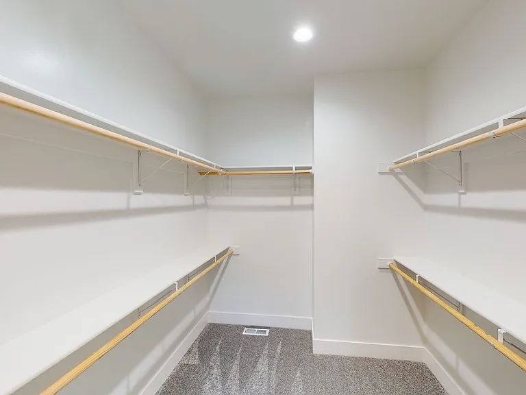 1003 E Maple Ave — Photo 8