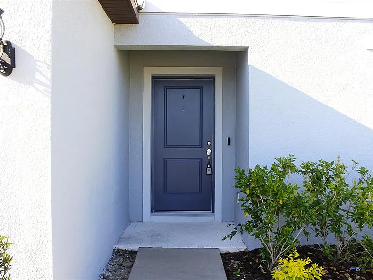 30600 Thunderbird Dr — Photo 3