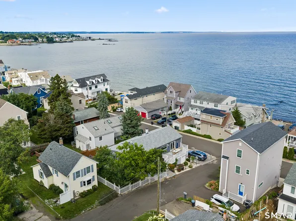 8 Paris Street, Milford, CT 06460