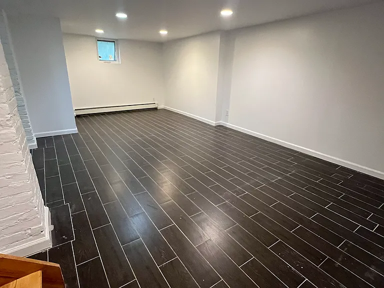 329 Menahan St #1L — Photo 15
