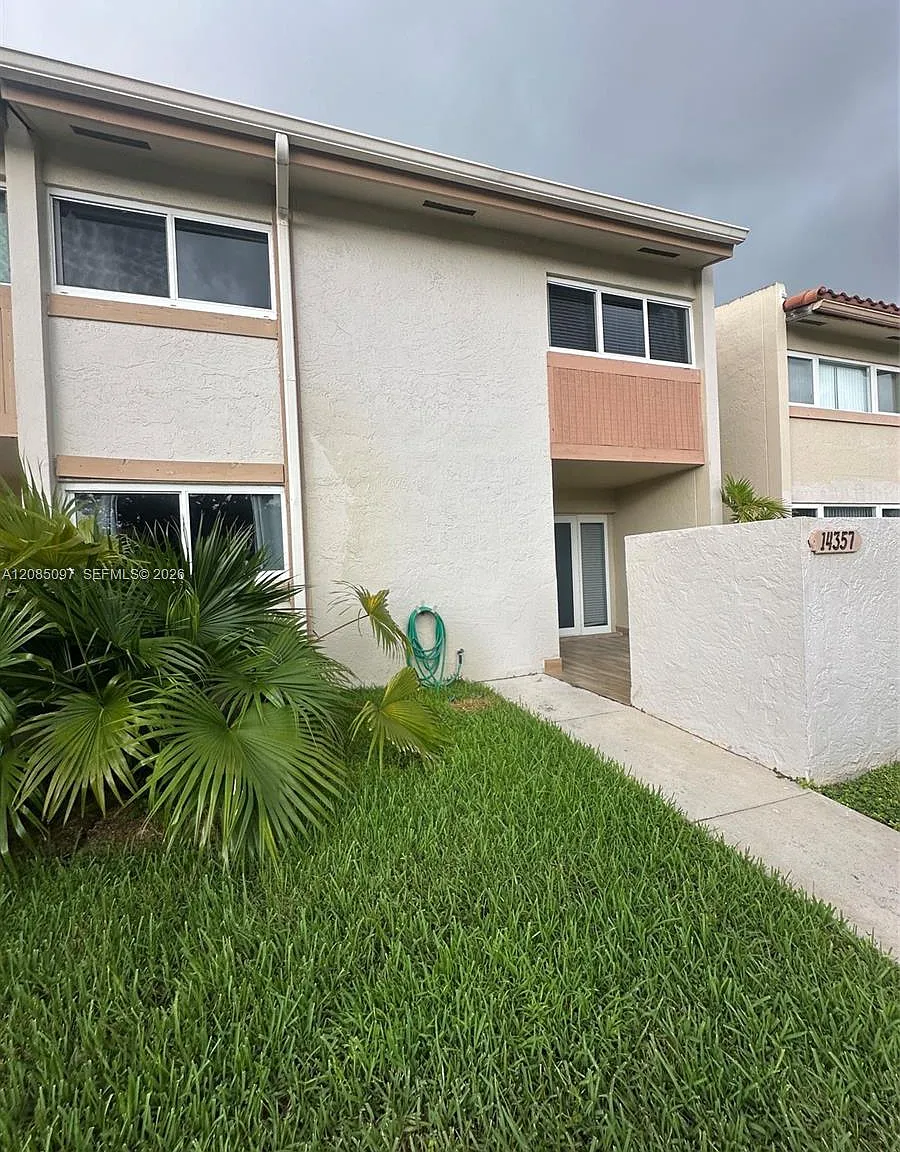 4 bed, 1934 sqft, $3,800 — Photo 2