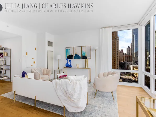 247 West 46th Street 2202 image 2 of 23