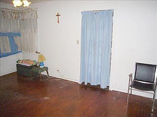 4th image of 8859 S Sacramento Ave