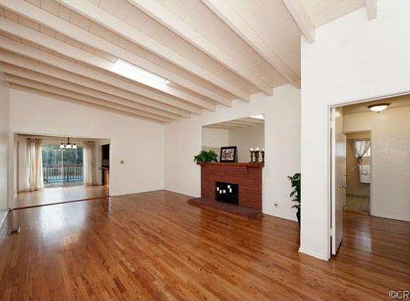 2nd image of 10902 Sidney Pl