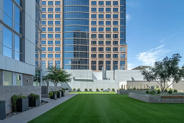Adeline Luxury Living — Photo 13