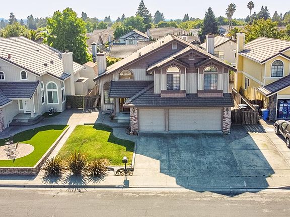 3rd image of 1451 Roman Drive