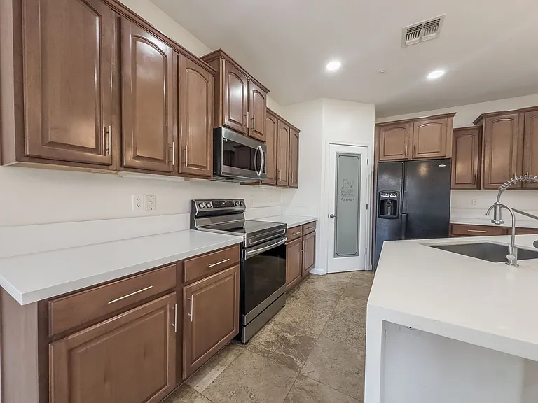 7159 W Caleb Rd — Photo 8