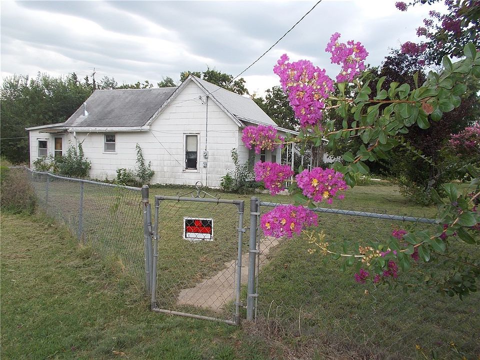 1st image of 649 N Cleveland Ave