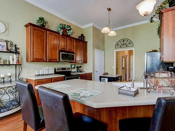 5th image of 10429 Ivy Hollow Dr