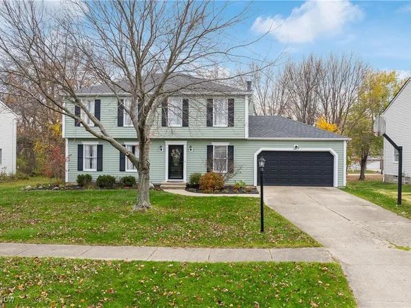 13238 Fairwinds Dr, Strongsville, OH 44136