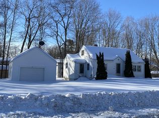 63 Park St, Houlton, ME 04730