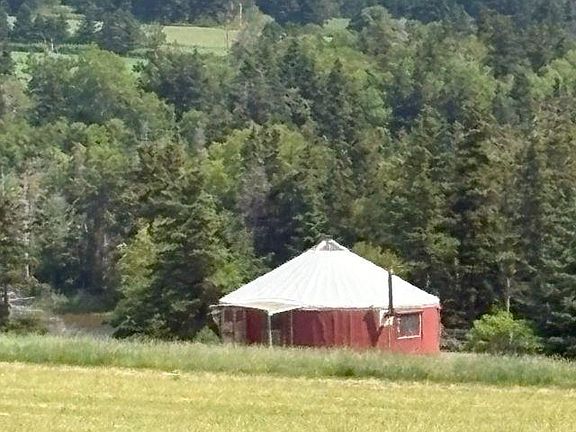 4th image of 81 Stanley Dr