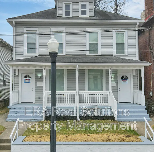 741 E Mound St — Photo 1