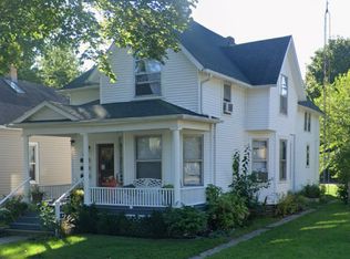 824 Michigan Ave, Saint Joseph, MI 49085