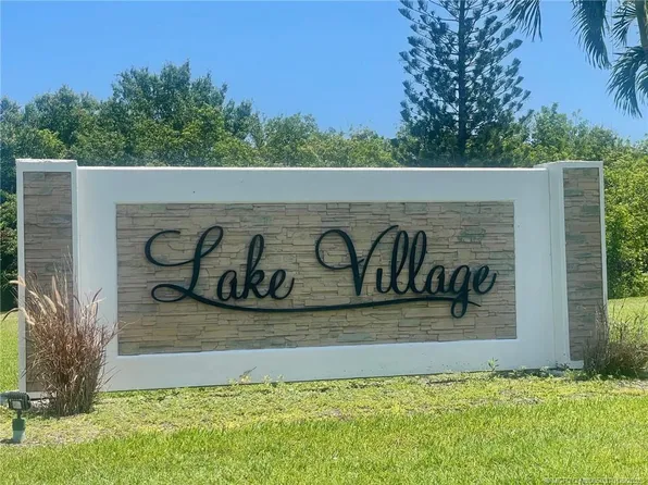 1576 SW Crossing Cir, Palm City, FL 34990