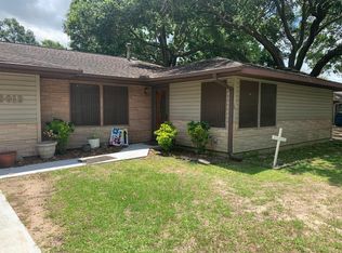 3013 Tyler Ave, Nederland, TX 77627