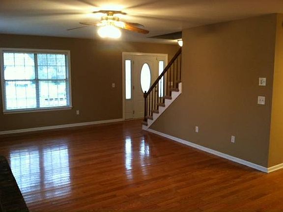 5th image of 225 Muirfield Pkwy