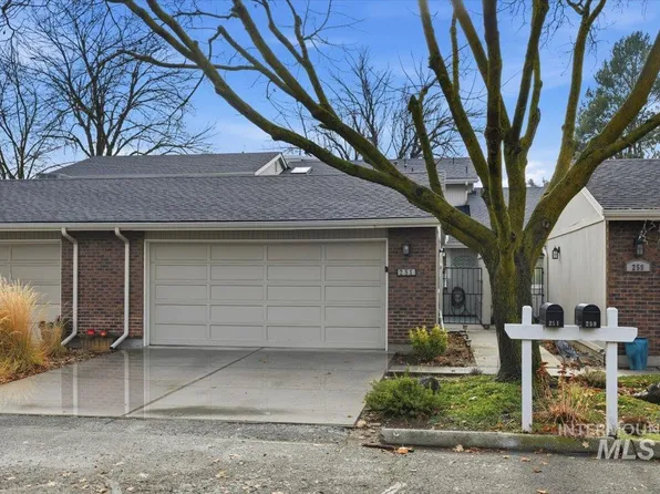 251 W Arrowrock Ln, Boise, ID 83706