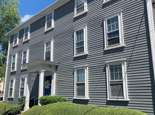 61 Lee St APT 1, Marblehead, MA 01945