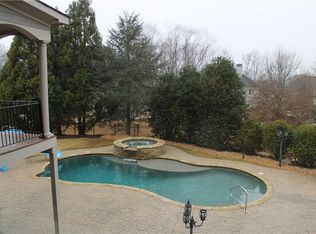 3166 Sable Ridge Dr, Buford, GA 30519