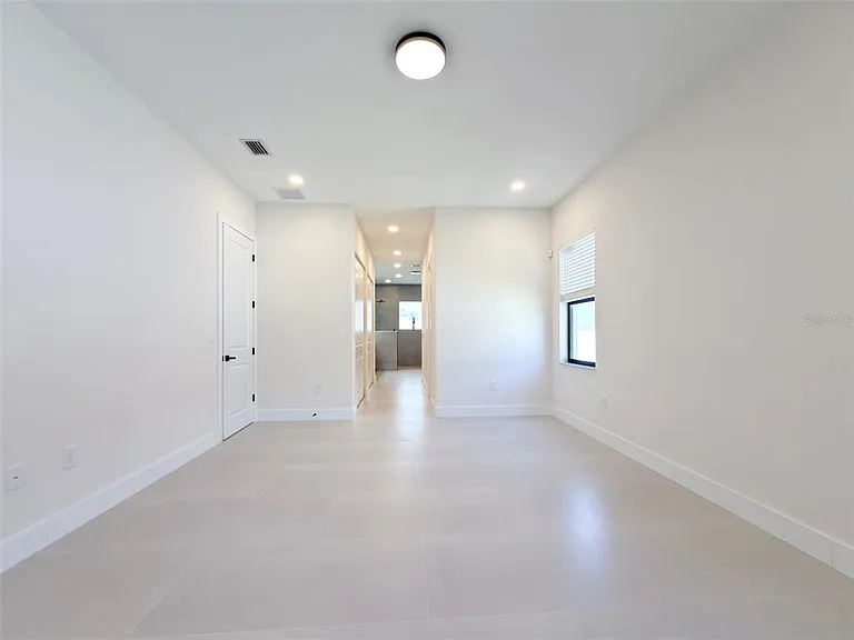 14671 Lillian Cir — Photo 5