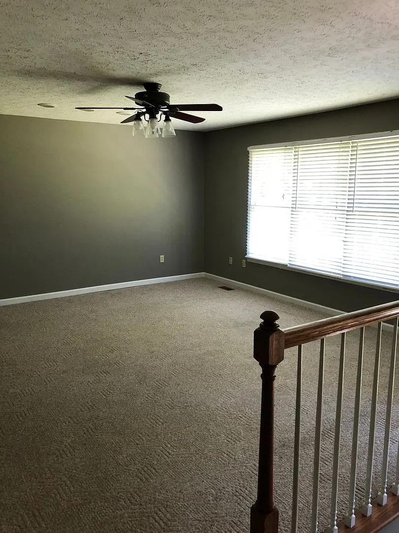 4 Bedroom / 3 Bath Home Church Hill, TN — Photo 4