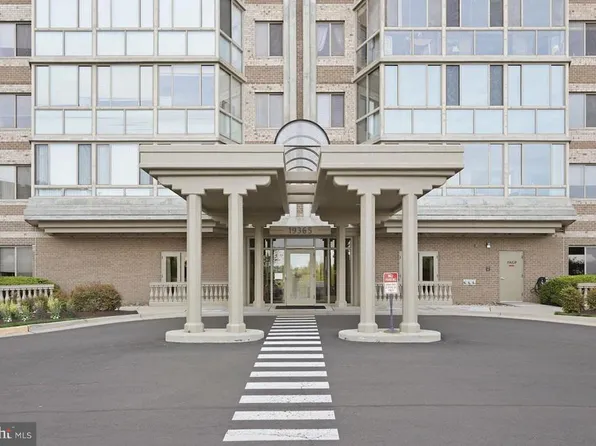 19365 Cypress Ridge Ter Unit 306, Lansdowne, VA 20176