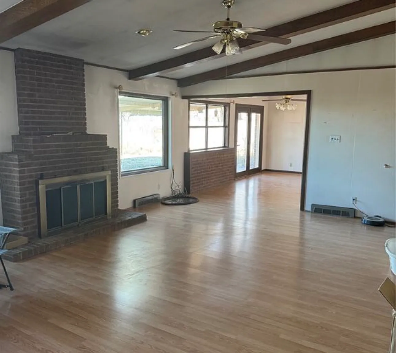 4 bed, 2010 sqft, $5,000 — Photo 2
