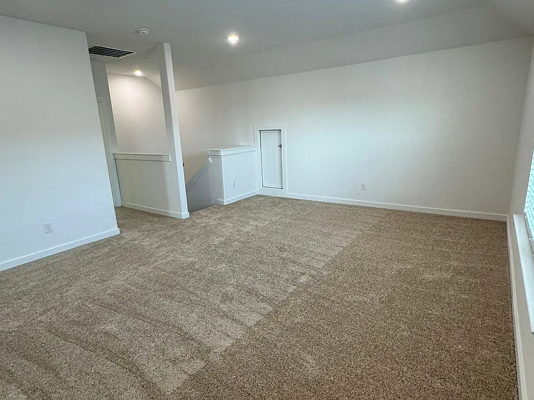 2817 Foxwood St — Photo 21