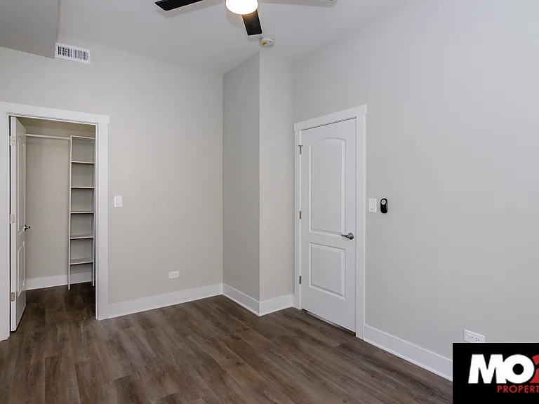 818 N Oakley Blvd #2R — Photo 9