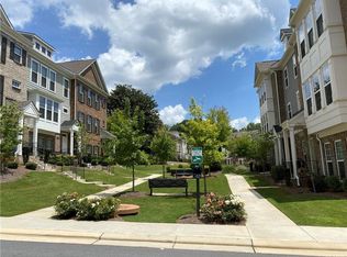 1952 Golden Gate Ln, Decatur, GA 30033