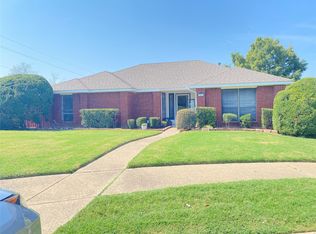 1022 Fairview Ct, Mesquite, TX 75181