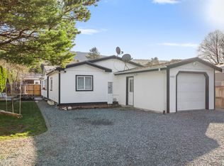 1402 Lake Blvd, Rockaway Beach, OR 97136